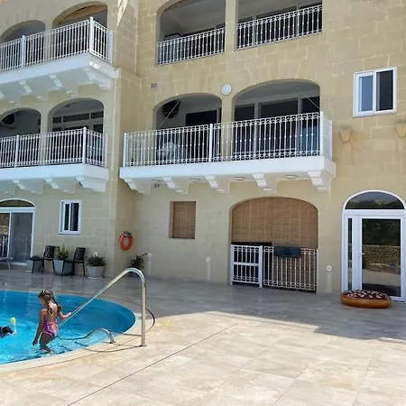 7b The Grove Apartman Xagħra